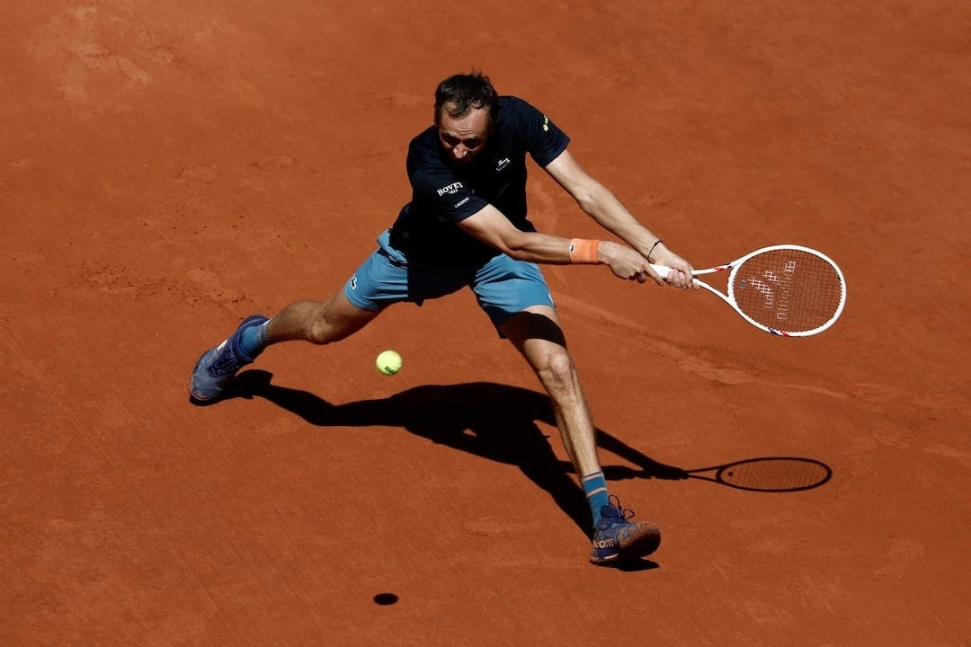 Thưởng tân thủ JUN88 – Cơ hội vàng cho fan thể thao sau thất bại của Medvedev tại Roland Garros - hình ảnh - jun88go.vip