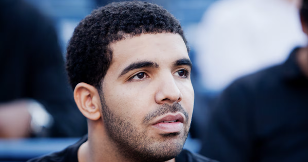 Link vào nhà cái JUN88 – Cập nhật tin giải trí nóng: Drake vượt Michael Jackson trên BXH Billboard - hình ảnh - jun88go.vip Link vào nhà cái JUN88 – Cập nhật tin giải trí nóng: Drake vượt Michael Jackson trên BXH Billboard - hình ảnh - jun88go.vip