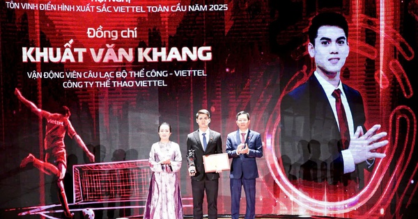Khuất Văn Khang rạng danh Viettel, chinh phục giải thưởng tỷ lệ 1/7.000 - hình ảnh - jun88go.vip