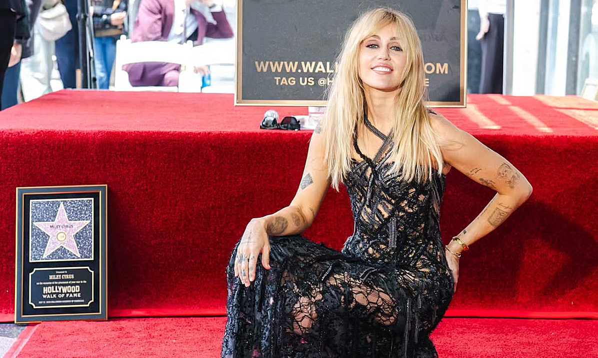 JUN88 Bắn Cá – Cập Nhật Tin Giải Trí Mới: Miley Cyrus Nhận Sao Đại Lộ Danh Vọng - hình ảnh - jun88go.vip JUN88 Bắn Cá – Cập Nhật Tin Giải Trí Mới: Miley Cyrus Nhận Sao Đại Lộ Danh Vọng - hình ảnh - jun88go.vip