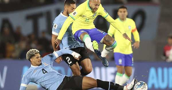 Neymar vắng mặt ngày đầu hội quân: Chấn thương gây lo cho Brazil và cơ hội cho fan JUN88 - hình ảnh - jun88go.vip Neymar vắng mặt ngày đầu hội quân: Chấn thương gây lo cho Brazil và cơ hội cho fan JUN88 - hình ảnh - jun88go.vip