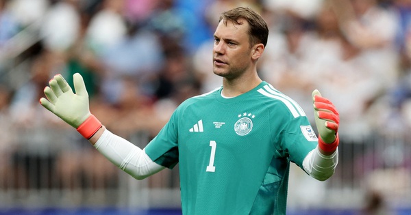 Manuel Neuer vi phạm luật FIFA ngày tái xuất đội tuyển Đức, may mắn thoát án phạt - hình ảnh - jun88go.vip