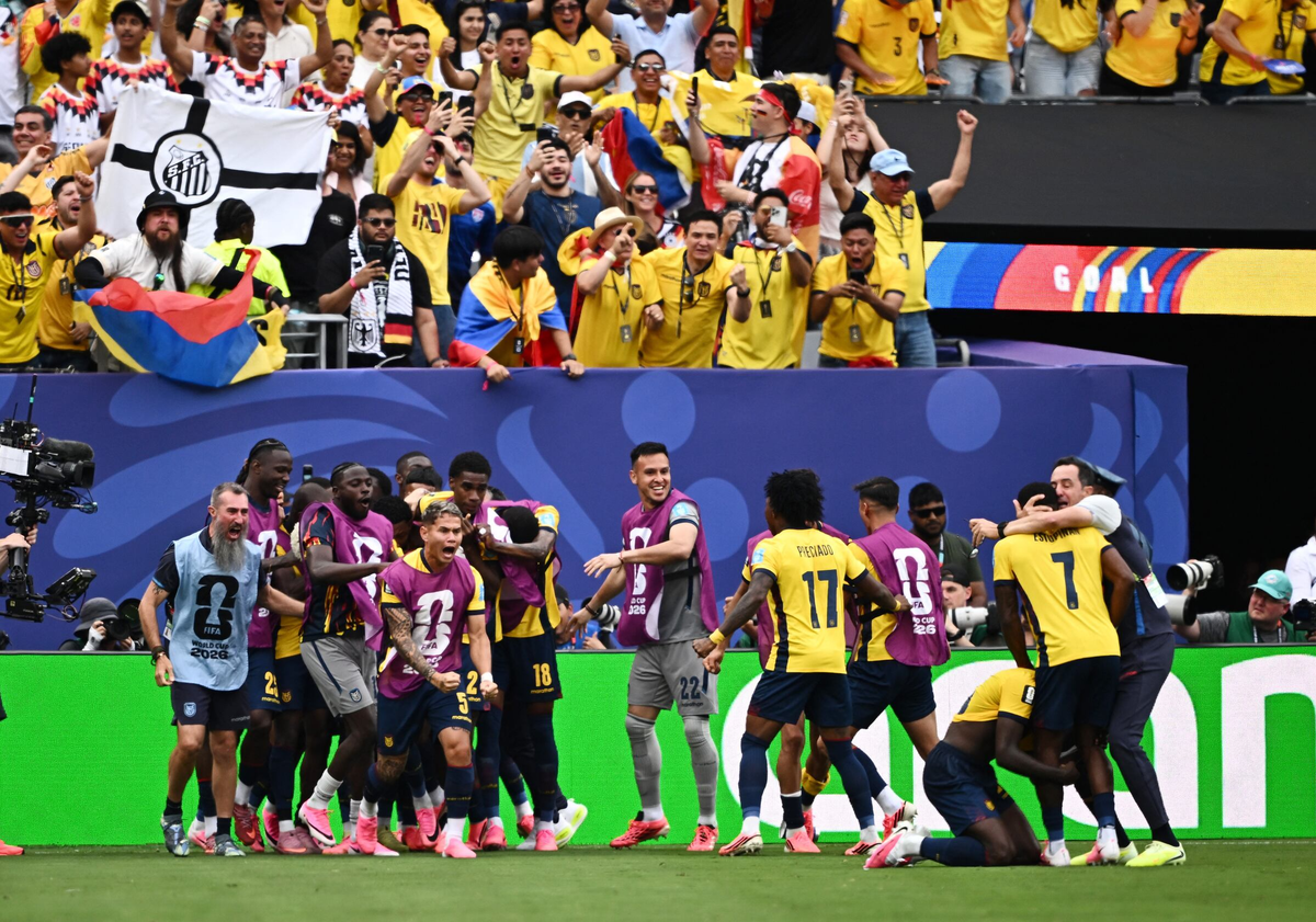 Ecuador quật ngã Đức, lách khe cửa hẹp vào vòng knock-out - hình ảnh - jun88go.vip