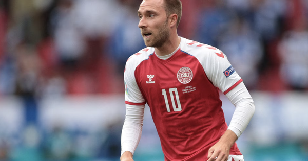 Cực nóng: Eriksen lại đổ gục xuống sân, ám ảnh đột quỵ ở EURO 2020 hiện về - hình ảnh - jun88go.vip Cực nóng: Eriksen lại đổ gục xuống sân, ám ảnh đột quỵ ở EURO 2020 hiện về - hình ảnh - jun88go.vip