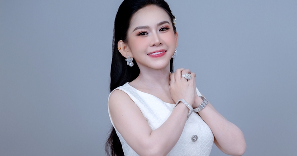 Nghệ sĩ cải lương Bình Tinh và hành trình giữ lửa nghề ở tuổi 40 - hình ảnh - jun88go.vip Nghệ sĩ cải lương Bình Tinh và hành trình giữ lửa nghề ở tuổi 40 - hình ảnh - jun88go.vip