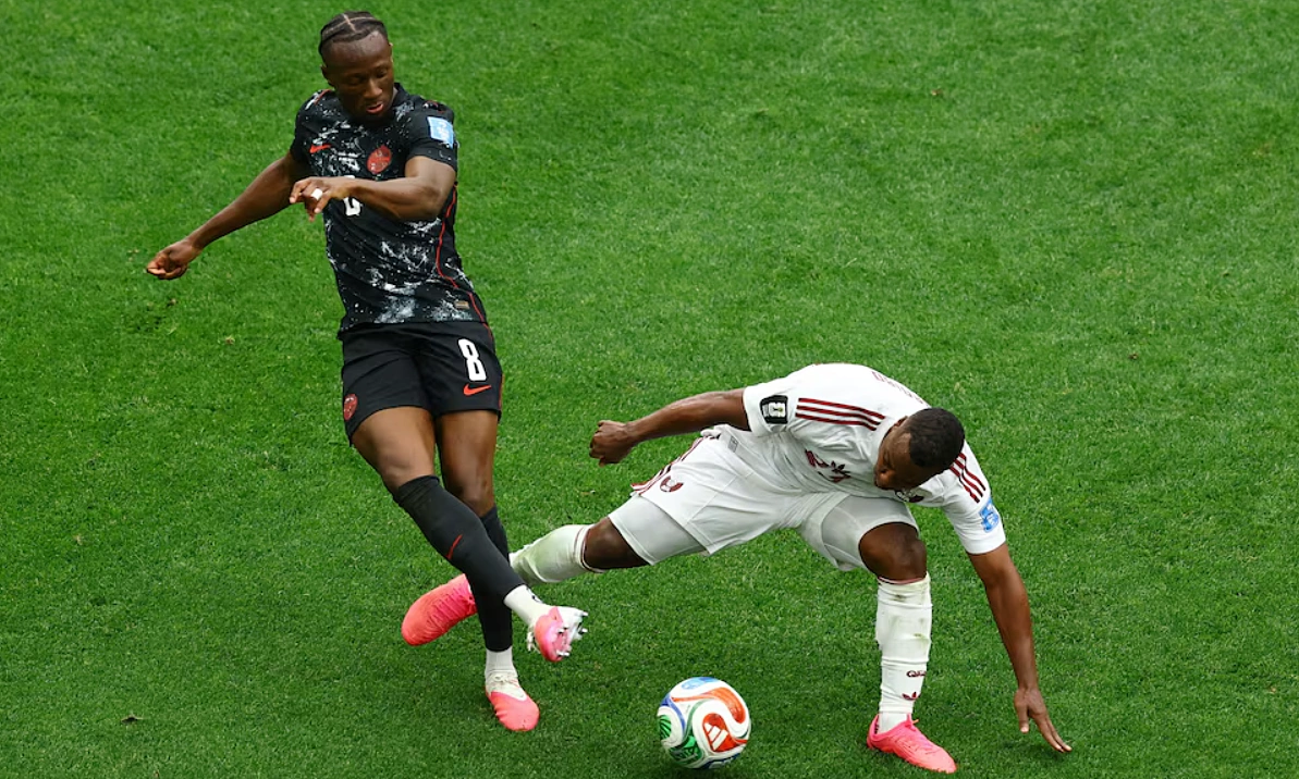 FIFA phạt nặng cầu thủ Qatar làm gãy chân sao Canada tại World Cup 2026 - hình ảnh - jun88go.vip FIFA phạt nặng cầu thủ Qatar làm gãy chân sao Canada tại World Cup 2026 - hình ảnh - jun88go.vip