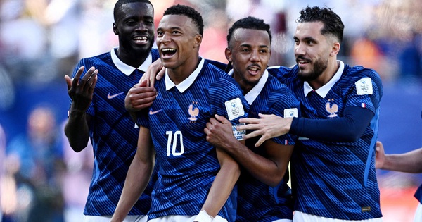 Mbappe giải quyết cuộc tranh luận nảy lửa ‘Messi – Ronaldo, ai giỏi hơn’ bằng câu trả lời gây sốc: góc nhìn mới cho người chơi Việt - hình ảnh - jun88go.vip