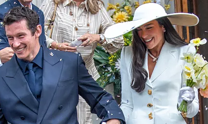 JUN88 baccarat: Cập nhật tin nóng từ lễ cưới Dua Lipa và Callum Turner - hình ảnh - jun88go.vip