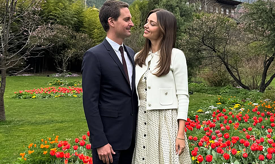 JUN88 baccarat và câu chuyện nhân ái của vợ chồng Miranda Kerr tại California - hình ảnh - jun88go.vip