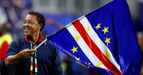 HLV Cabo Verde xúc động tạm biệt World Cup, dành lời khen đặc biệt cho Argentina - hình ảnh - jun88go.vip