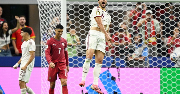 JUN88 Việt Nam – Khi Ronaldo chia tay World Cup, người hâm mộ chuyển hướng sang trải nghiệm cá cược đỉnh cao - hình ảnh - jun88go.vip JUN88 Việt Nam – Khi Ronaldo chia tay World Cup, người hâm mộ chuyển hướng sang trải nghiệm cá cược đỉnh cao - hình ảnh - jun88go.vip