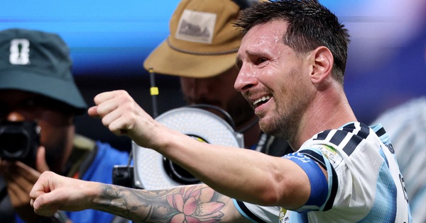 Messi nước mắt ràn rụa khi Argentina thắng nghẹt thở Ai Cập: Cảm xúc vỡ òa của nhà vua!: góc nhìn mới cho người chơi Việt - hình ảnh - jun88go.vip