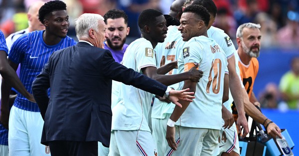 HLV Deschamps đi vào lịch sử World Cup: Mbappe – Dembele tái lập kỳ tích của Brazil: góc nhìn mới cho người chơi Việt - hình ảnh - jun88go.vip