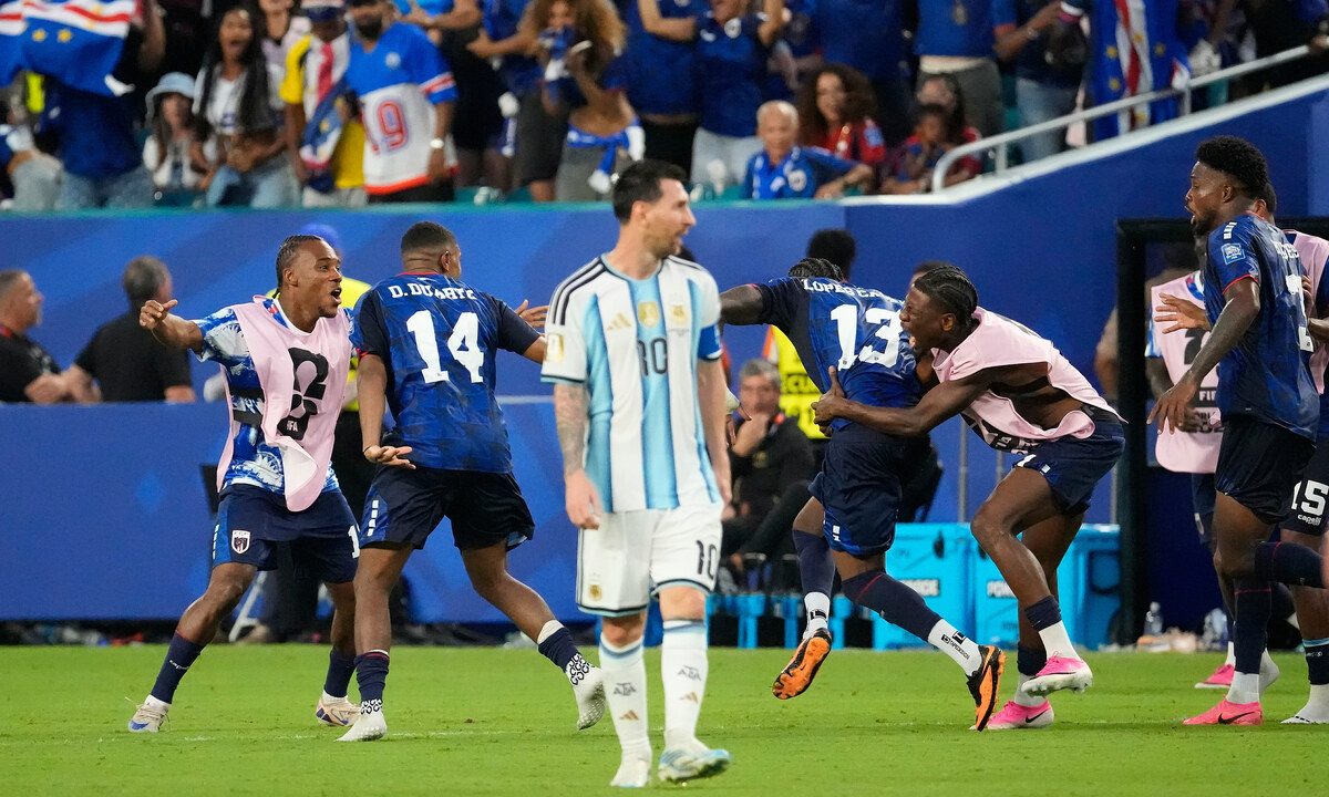 Henry và Ibrahimovic kêu gọi FIFA trao cup cho Cape Verde - hình ảnh - jun88go.vip