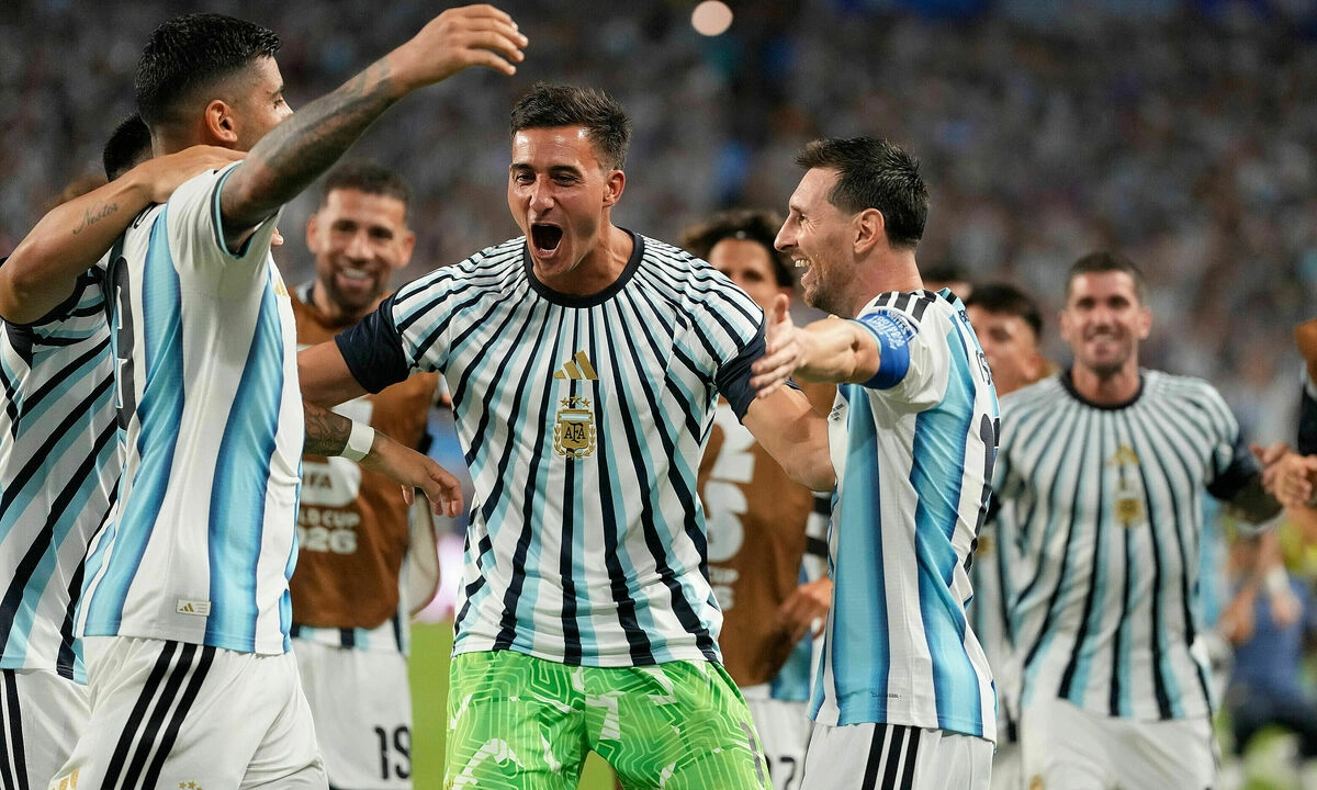 Thưởng tân thủ JUN88: Argentina thắng kịch tính nhờ Messi, fan cá cược sôi động - hình ảnh - jun88go.vip Thưởng tân thủ JUN88: Argentina thắng kịch tính nhờ Messi, fan cá cược sôi động - hình ảnh - jun88go.vip