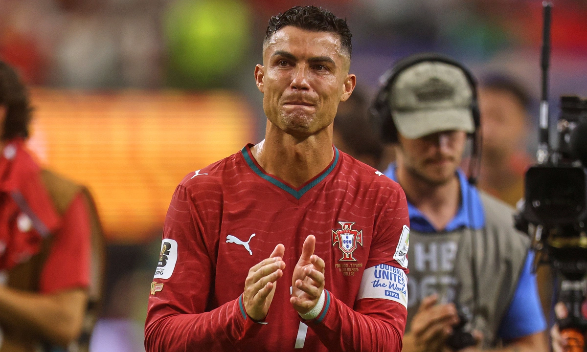 Djorkaeff: ‘Ronaldo bị Bồ Đào Nha tẩy chay’: góc nhìn mới cho người chơi Việt - hình ảnh - jun88go.vip