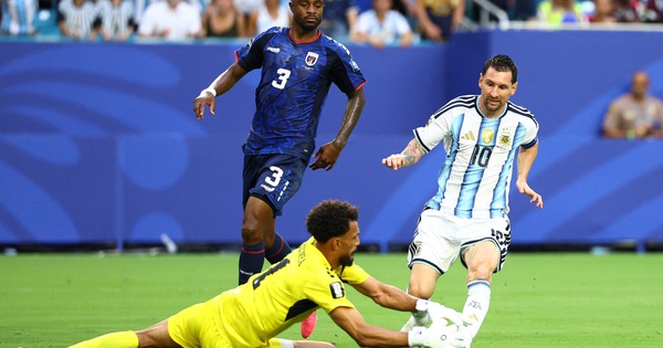 Messi nói đùa mà… rất thật ‘cầu thủ Cabo Verde đá tôi tơi tả, rồi xin chữ ký’ - hình ảnh - jun88go.vip Messi nói đùa mà… rất thật ‘cầu thủ Cabo Verde đá tôi tơi tả, rồi xin chữ ký’ - hình ảnh - jun88go.vip