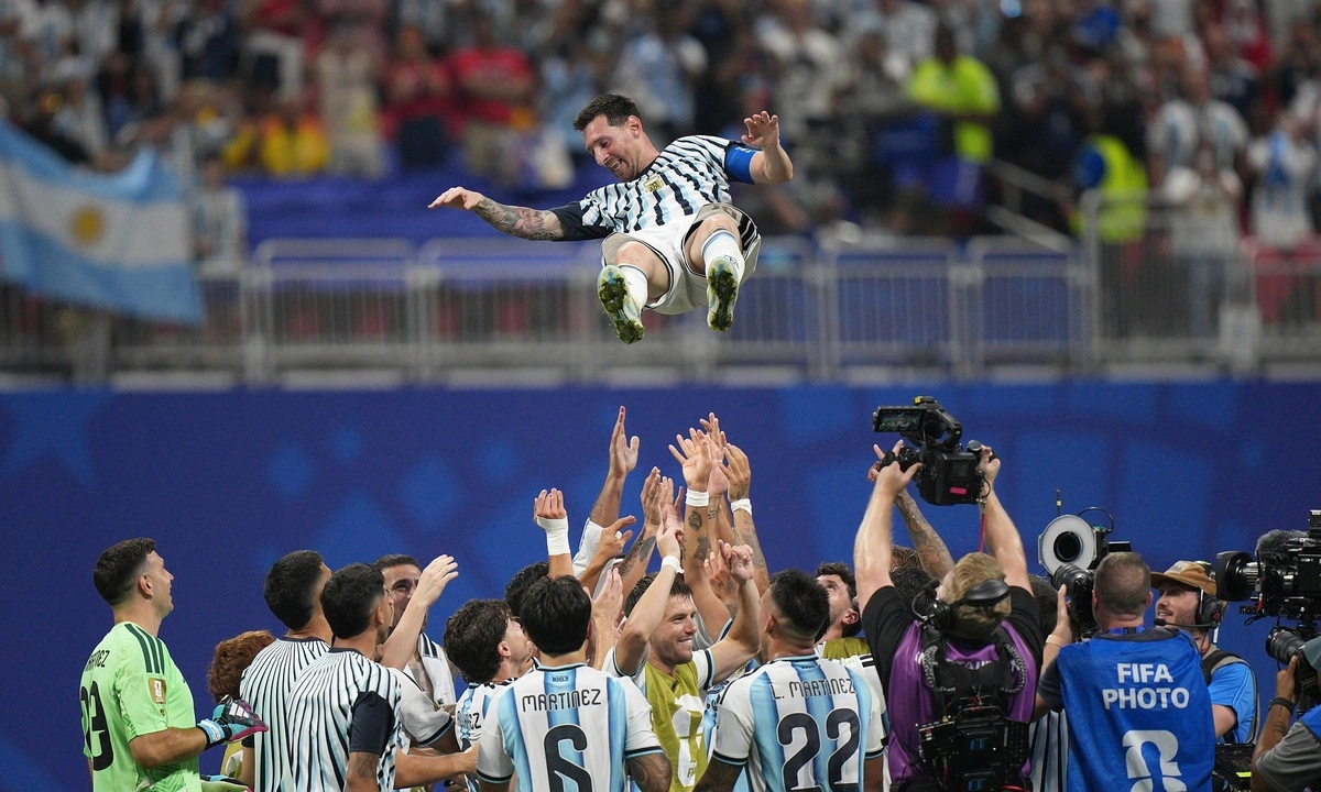 JUN88 cược thể thao: Messi lập kỷ lục ghi bàn ở vòng knock-out World Cup 2026 - hình ảnh - jun88go.vip JUN88 cược thể thao: Messi lập kỷ lục ghi bàn ở vòng knock-out World Cup 2026 - hình ảnh - jun88go.vip
